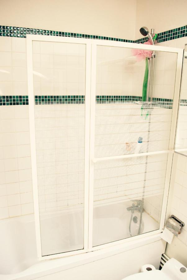 Chbre 2 Pers, Sdb Privee, Repas Et Taxi Cdg Extra Apartment Aulnay-sous-Bois Luaran gambar